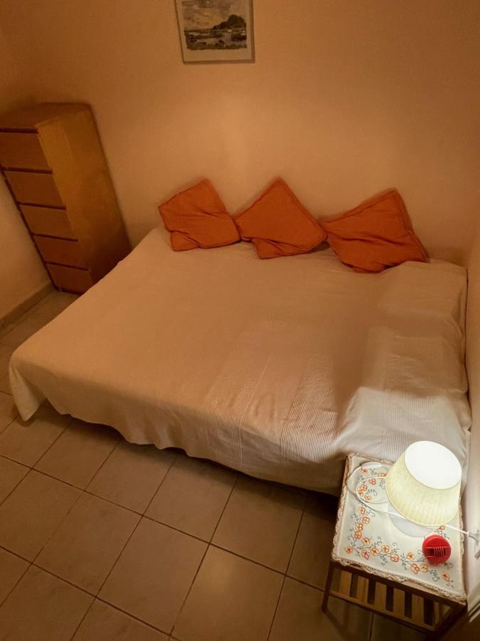 Maria'S Haus In Artemida Apartment Екстериор снимка