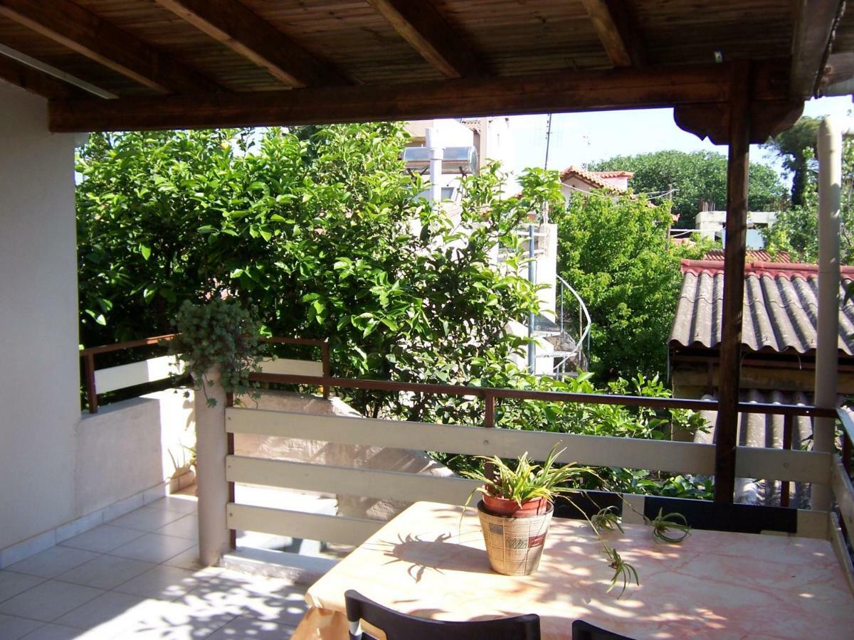 Maria'S Haus In Artemida Apartment Екстериор снимка